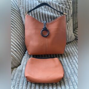 Tan leather shoulder bag